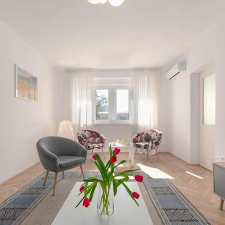 Apartment Tana 普拉 外观 照片